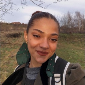 Picture of DE LA FUENTE Pamela